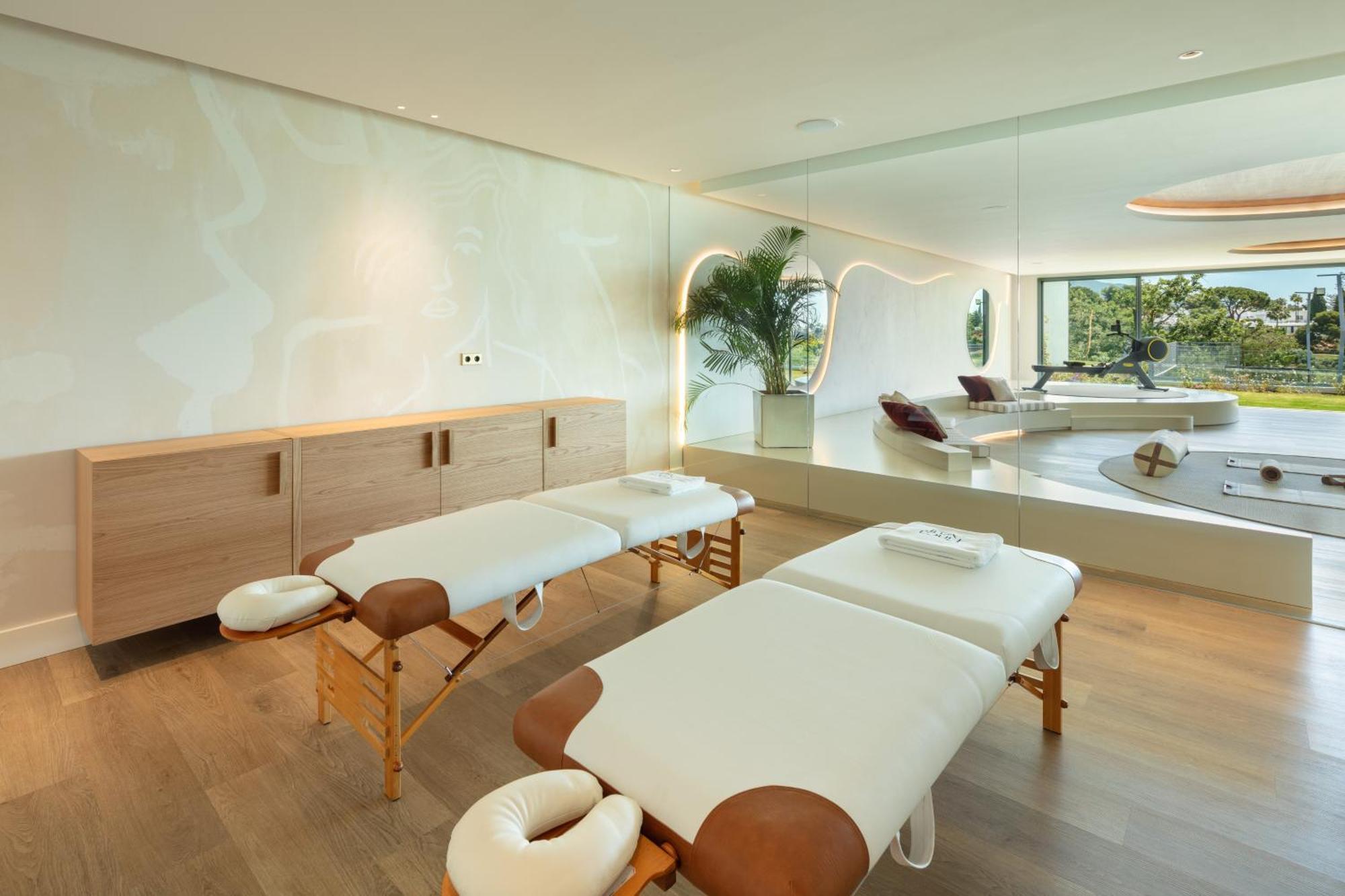Villa Azur, Nueva Andalucia,