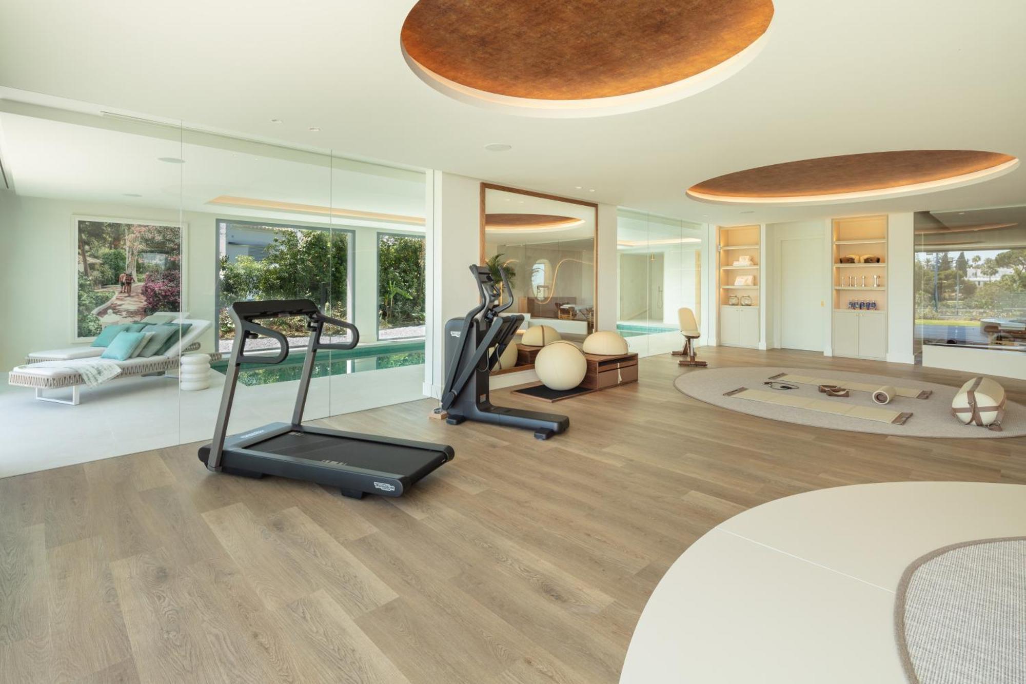 Villa Azur, Nueva Andalucia,
