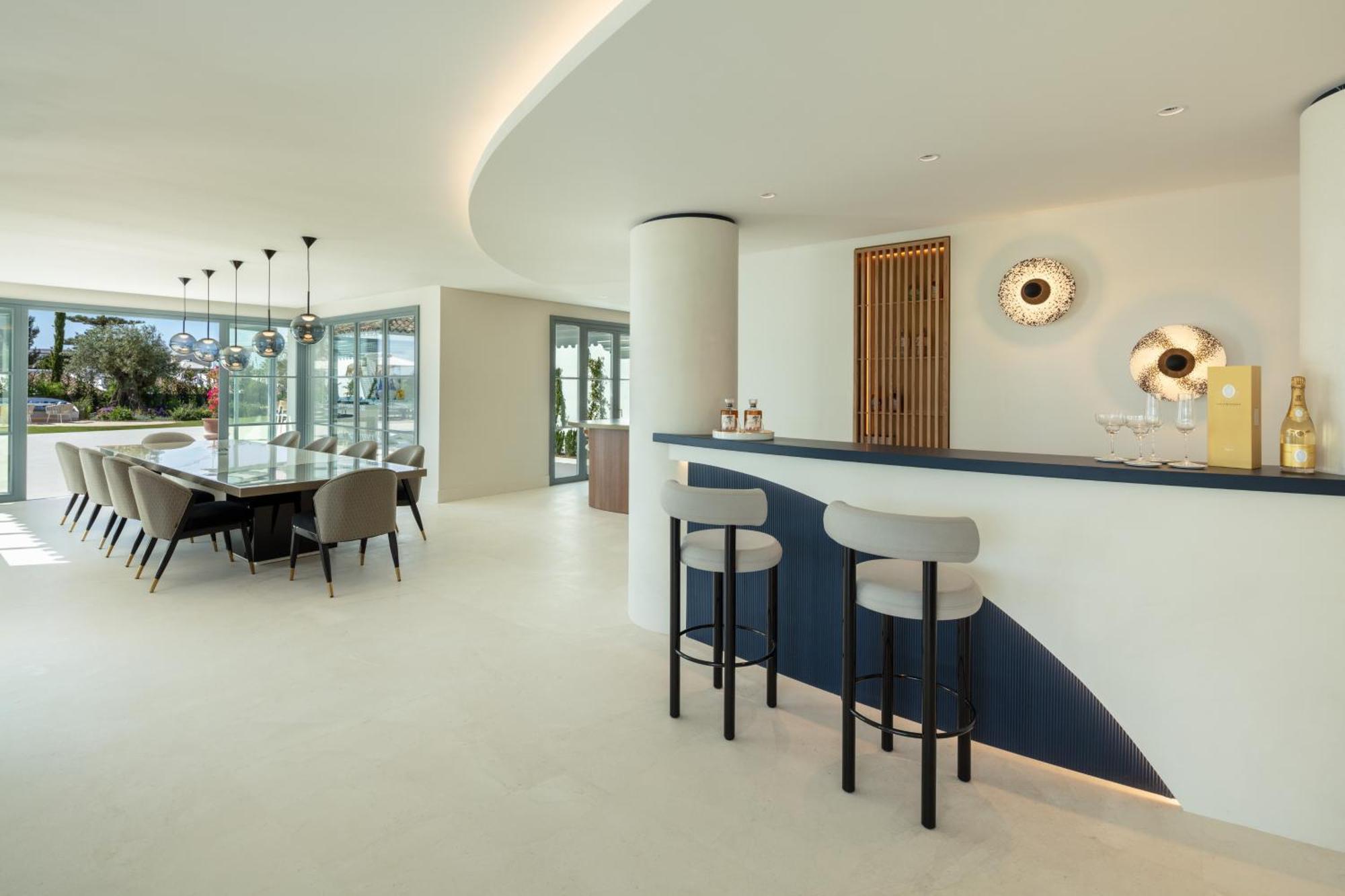 Villa Azur, Nueva Andalucia,